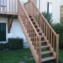 Escalier extérieur en Iroko.